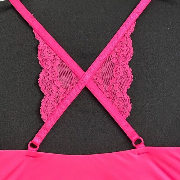 Victoria’s Secret VERY SEXY Push-up Bra in Size 34DD in Hot Peach/Pink Color - Picture 9 of 11